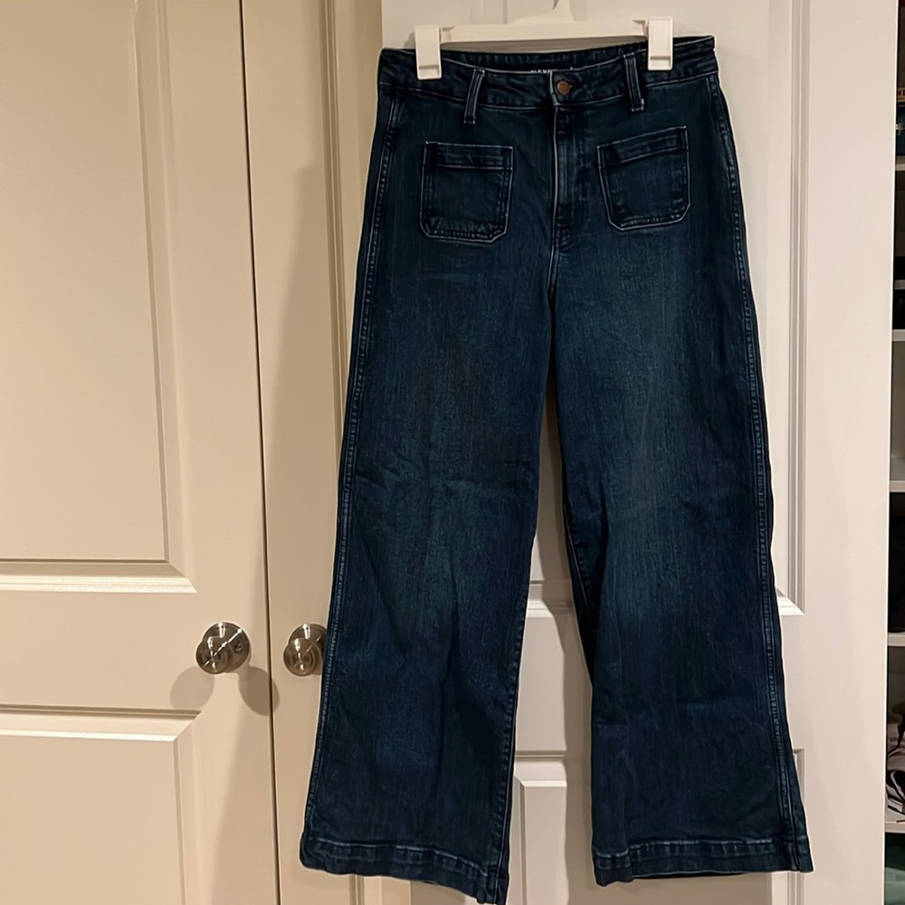 Old Navy wide leg jean.l